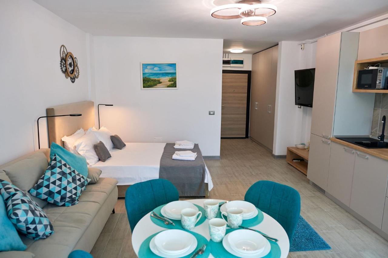Studio Capri Spa N Pool Beach Resort Navodari Exterior photo